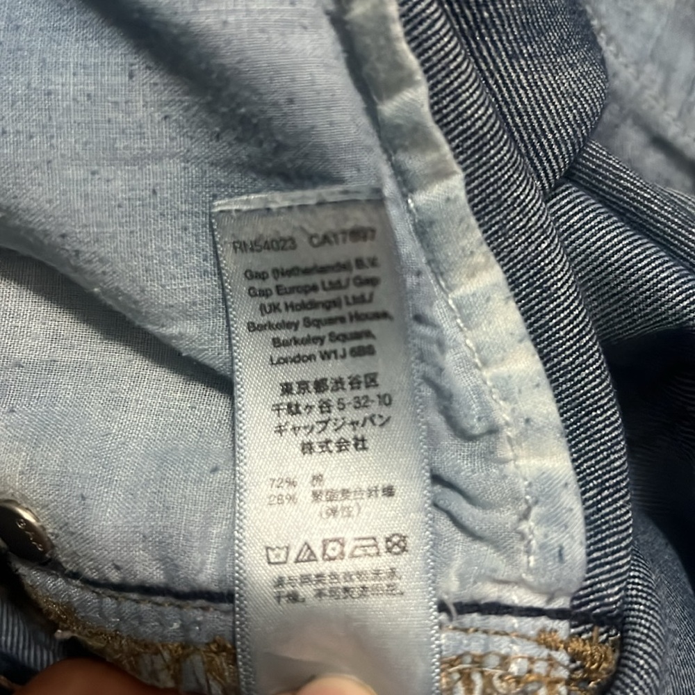 GAP Blue Straight Cuff Jeans Size 4 Mid-Rise Medium Wash Classic Casual - Picture 12 of 12